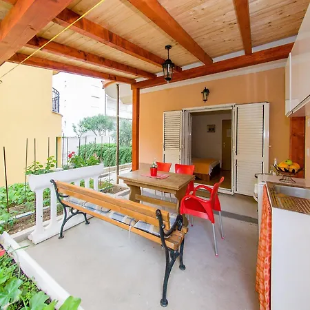 Apartamento Anita-triple With Terrace Split