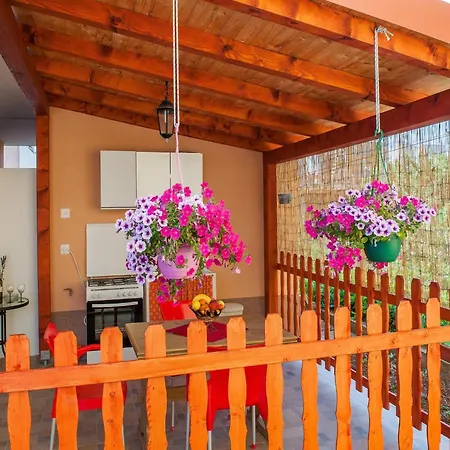 Anita-triple With Terrace Apartamento *