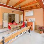 Anita-triple With Terrace Apartmán