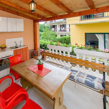 Anita-triple With Terrace Apartment *